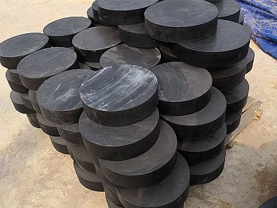 蚌山区板式橡胶支座由若干层橡胶片与薄钢板经加压硫化